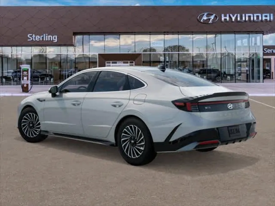 2025 Hyundai Sonata Hybrid SEL photo 1