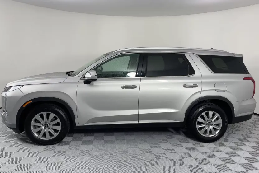 2024 Hyundai Palisade SEL photo 1