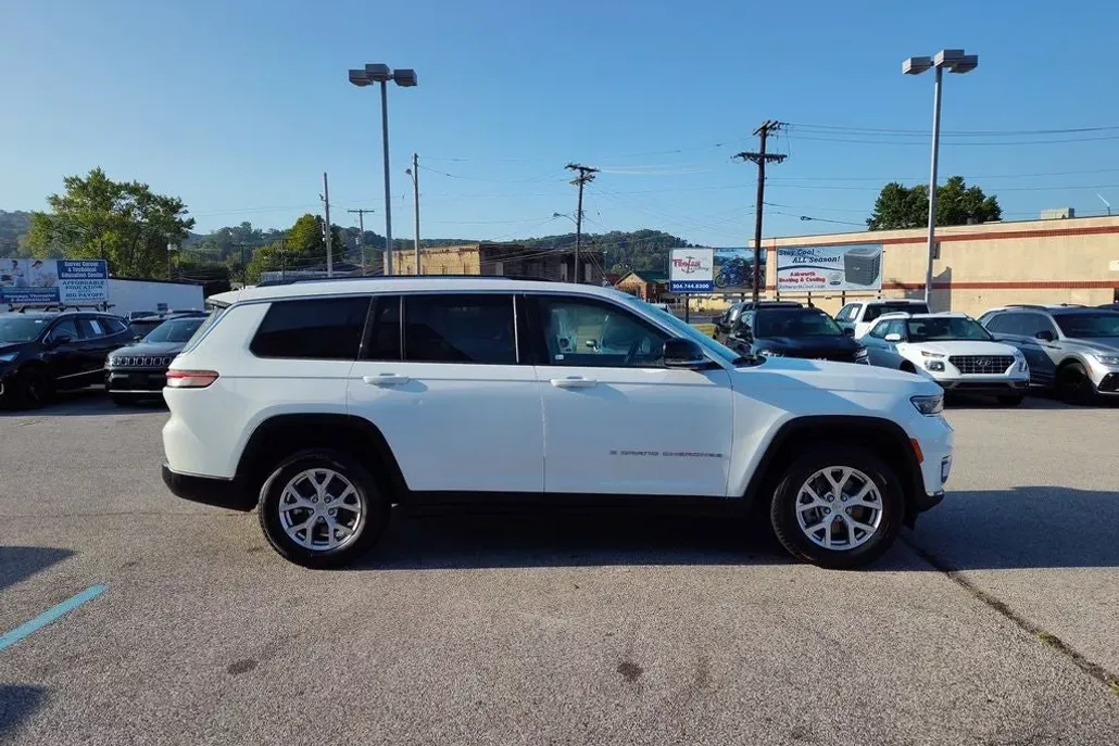 2021 Jeep Grand Cherokee Limited photo 1