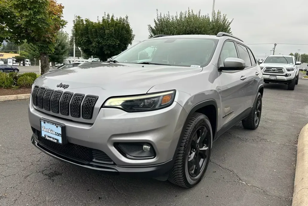 2020 Jeep Cherokee Altitude photo 1