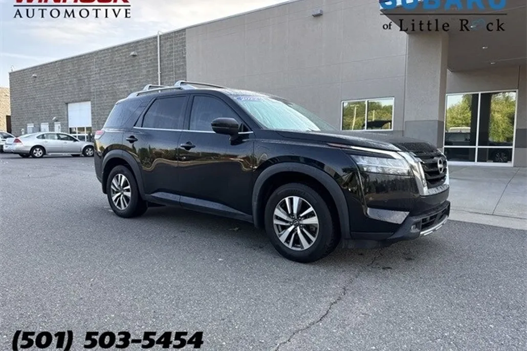 2022 Nissan Pathfinder SL photo 1