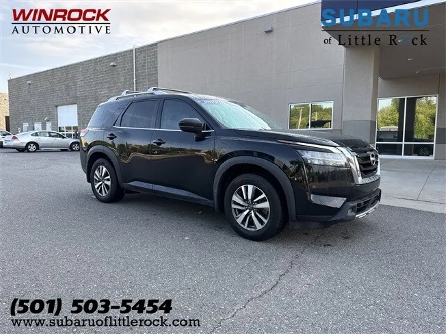 2022 Nissan Pathfinder SL photo 1