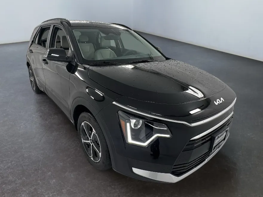 2025 Kia Niro EX photo 1