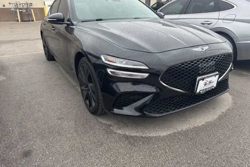 2022 Genesis G70 Advanced 3.3T Sport Prestige photo 1