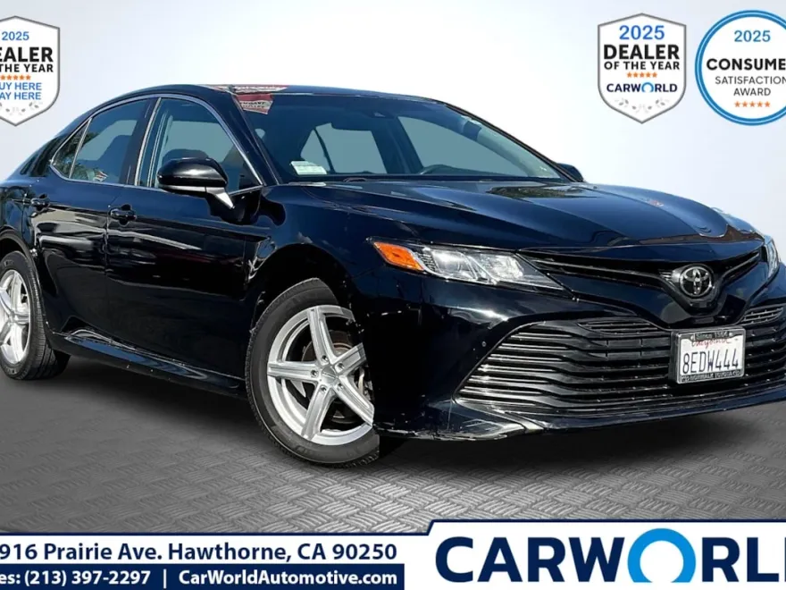 2018 Toyota Camry SE XLE photo 1
