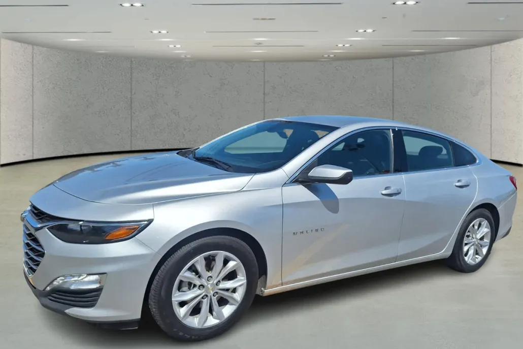 2022 Chevrolet Malibu 1LT photo 1