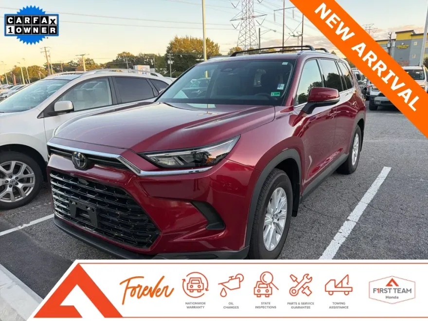 2024 Toyota Highlander Hybrid XLE photo 1