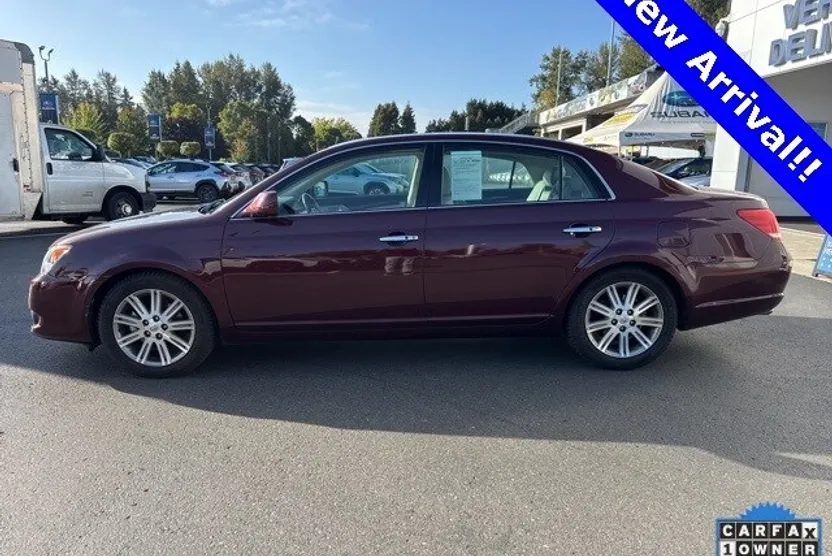2008 Toyota Avalon Limited photo 1