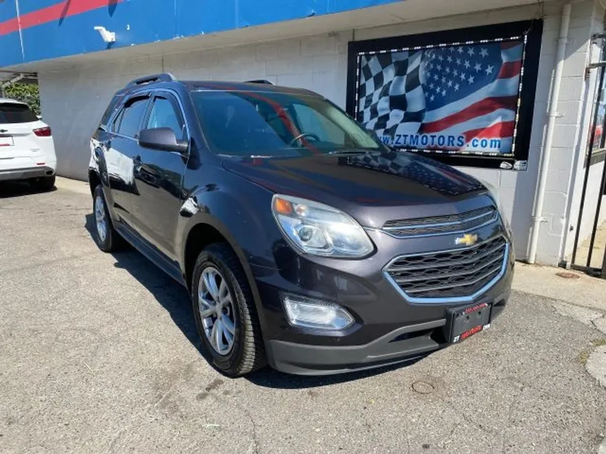 2016 Chevrolet Equinox LT photo 1