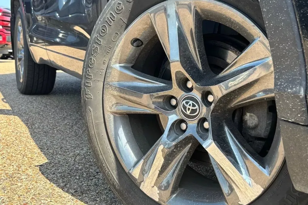 2018 Toyota Highlander Limited photo 1