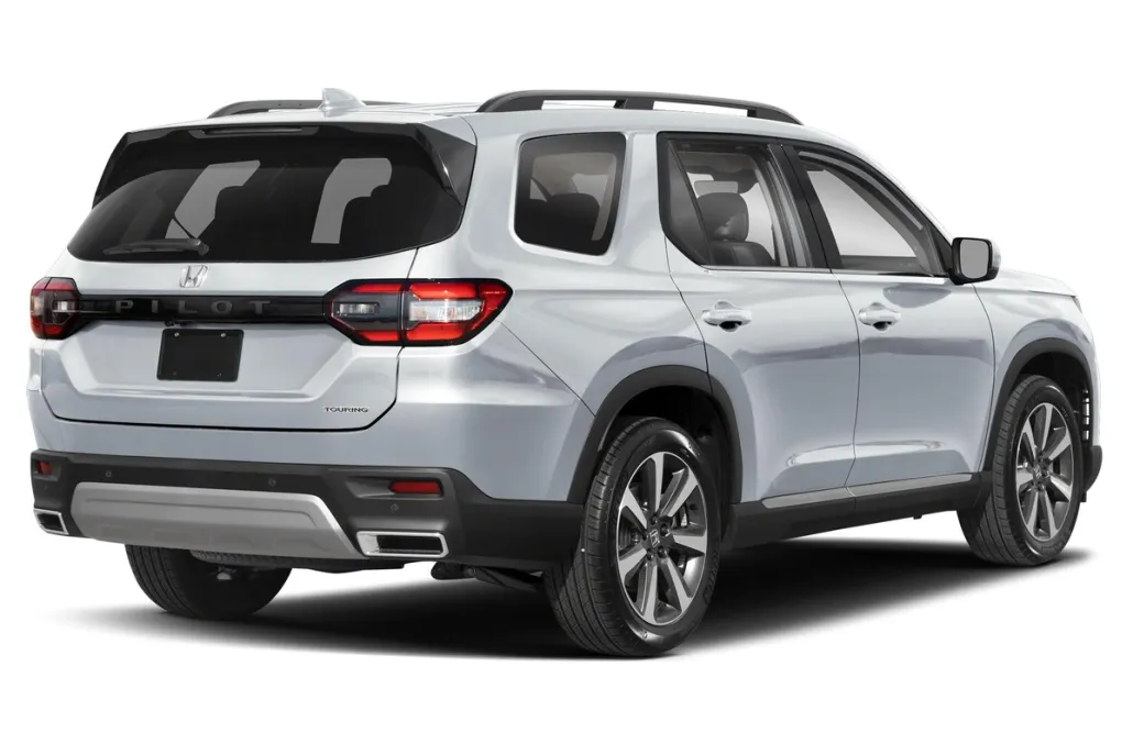 2025 Honda Pilot Touring photo 1