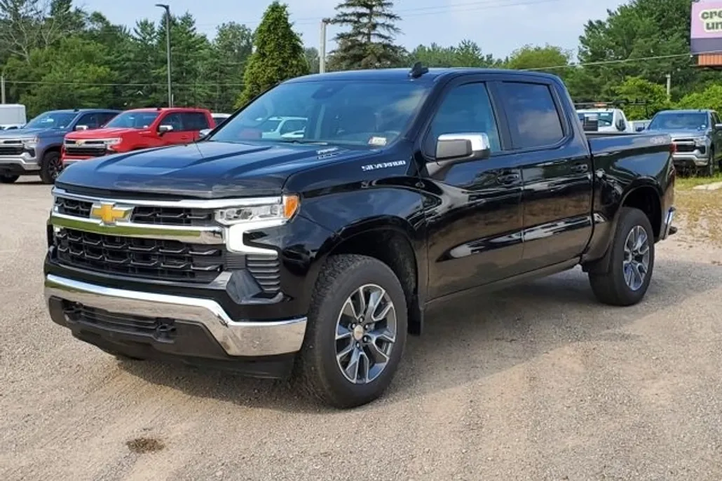 2026 Chevrolet Silverado 1500 LT photo 1