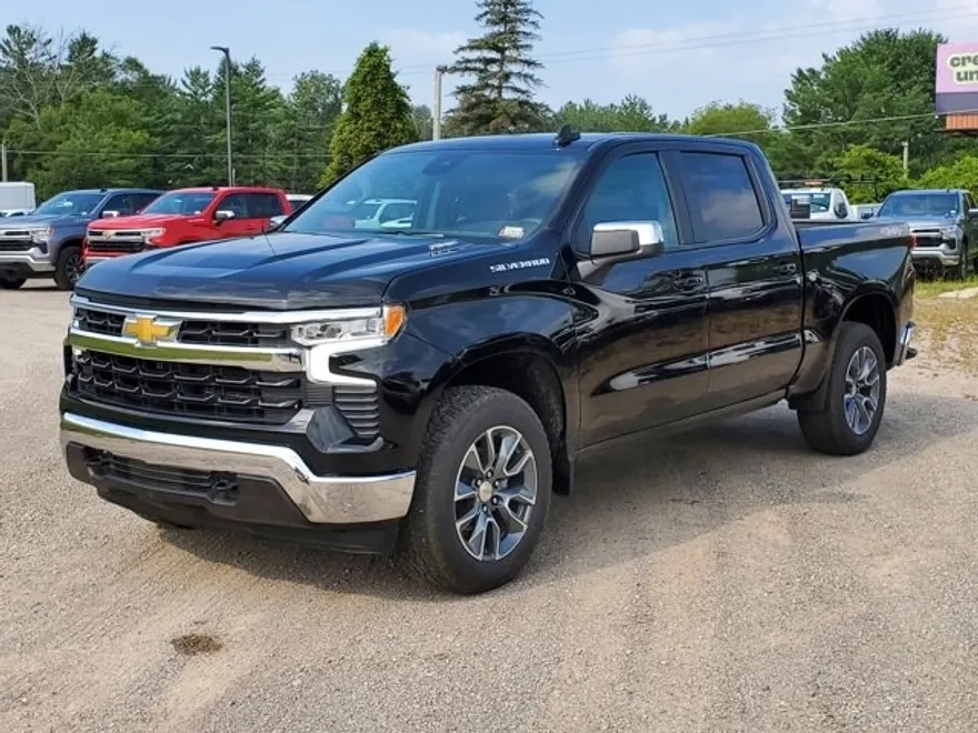 2026 Chevrolet Silverado 1500 LT photo 1