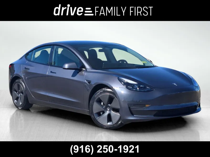 2023 Tesla Model 3 photo 1