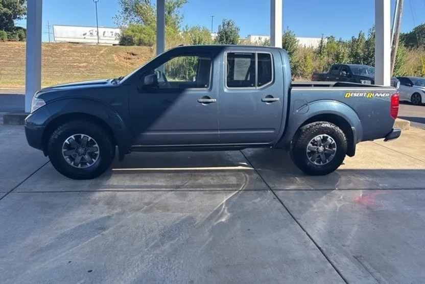 2018 Nissan Frontier Desert Runner photo 1