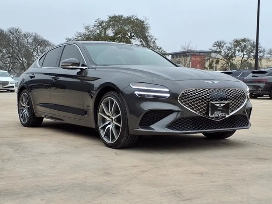 2025 Genesis G70 2.5T photo 1