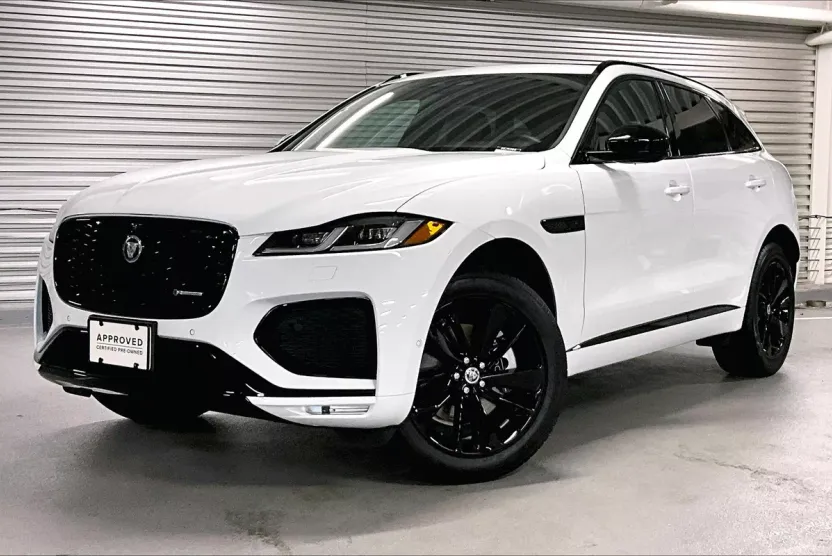 2025 Jaguar F-PACE R-Dynamic S photo 1