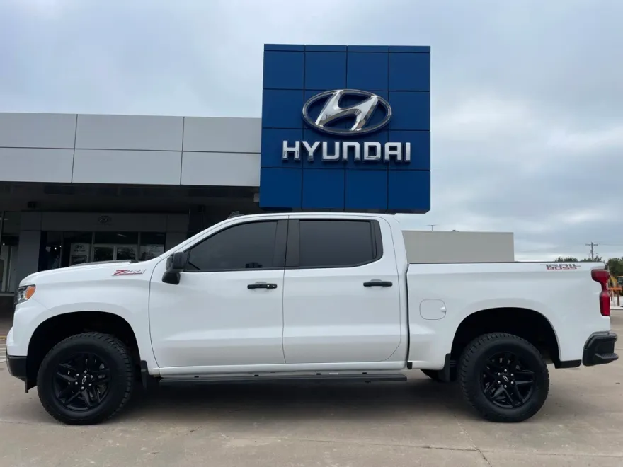2024 Chevrolet Silverado 1500 LT Trail Boss photo 1