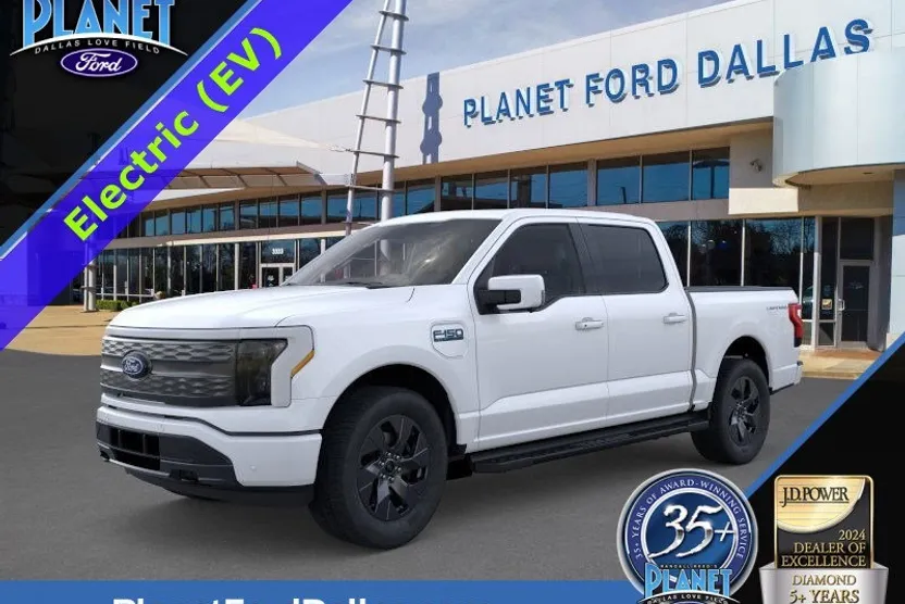 2025 Ford F-150 Lightning Lariat photo 1