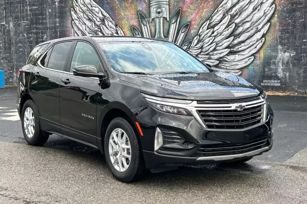 2024 Chevrolet Equinox LT photo 1