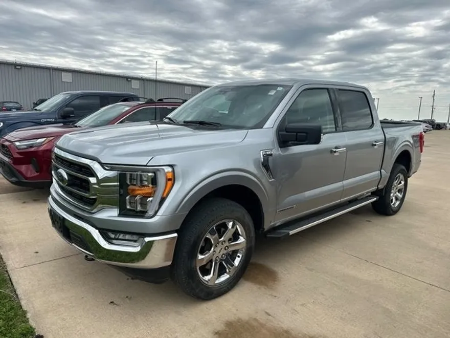 2023 Ford F-150 XLT photo 1
