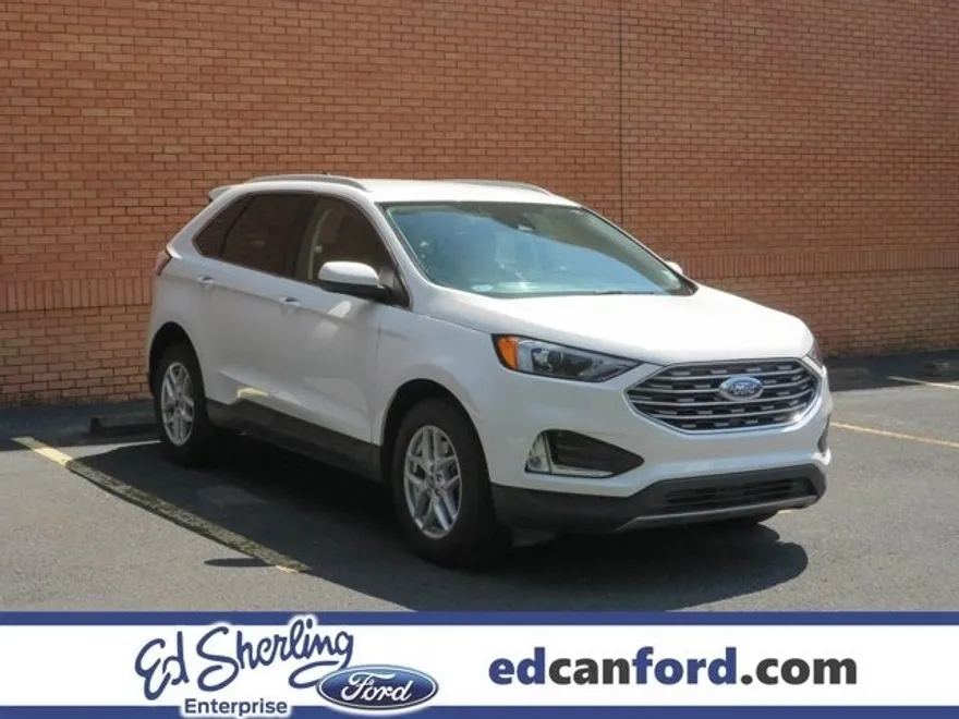 2022 Ford Edge SEL photo 1