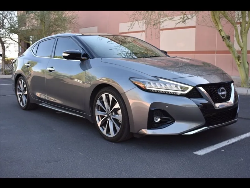 2023 Nissan Maxima Platinum photo 1