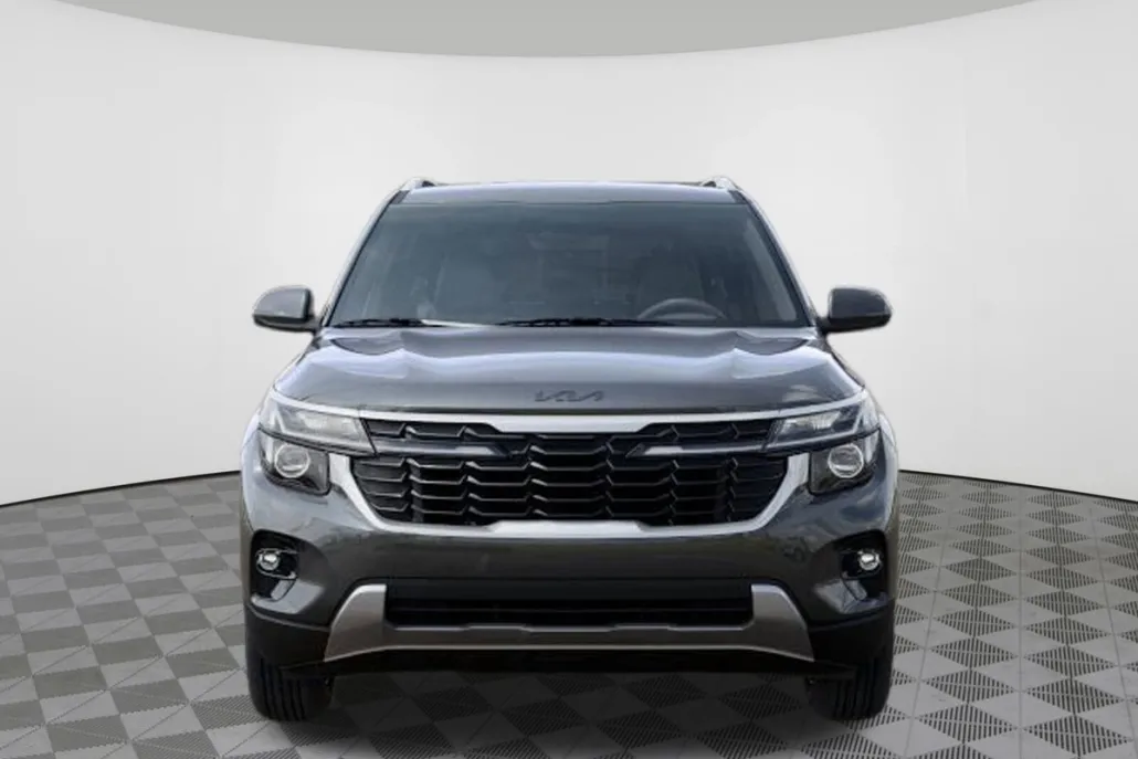 2025 Kia Seltos S photo 1