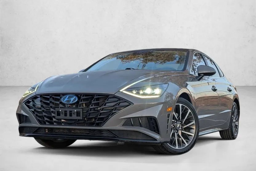 2020 Hyundai Sonata Limited photo 1