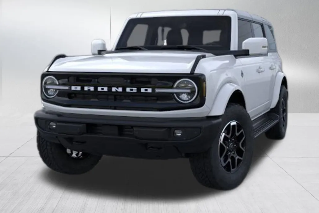 2025 Ford Bronco Outer Banks photo 1