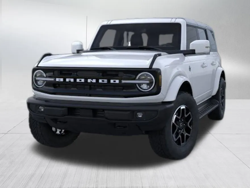 2025 Ford Bronco Outer Banks photo 1