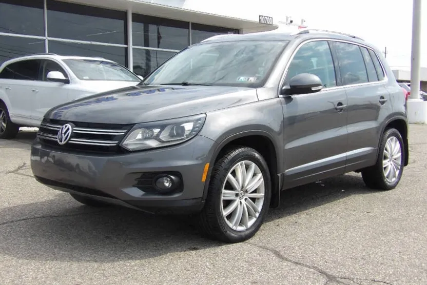 2016 Volkswagen Tiguan SE photo 1