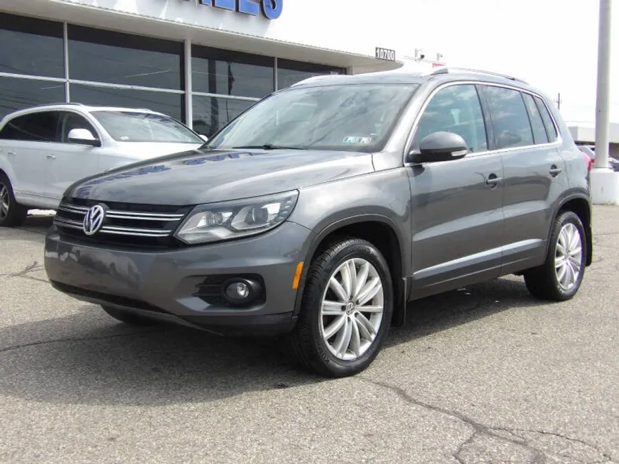 2016 Volkswagen Tiguan SE photo 1