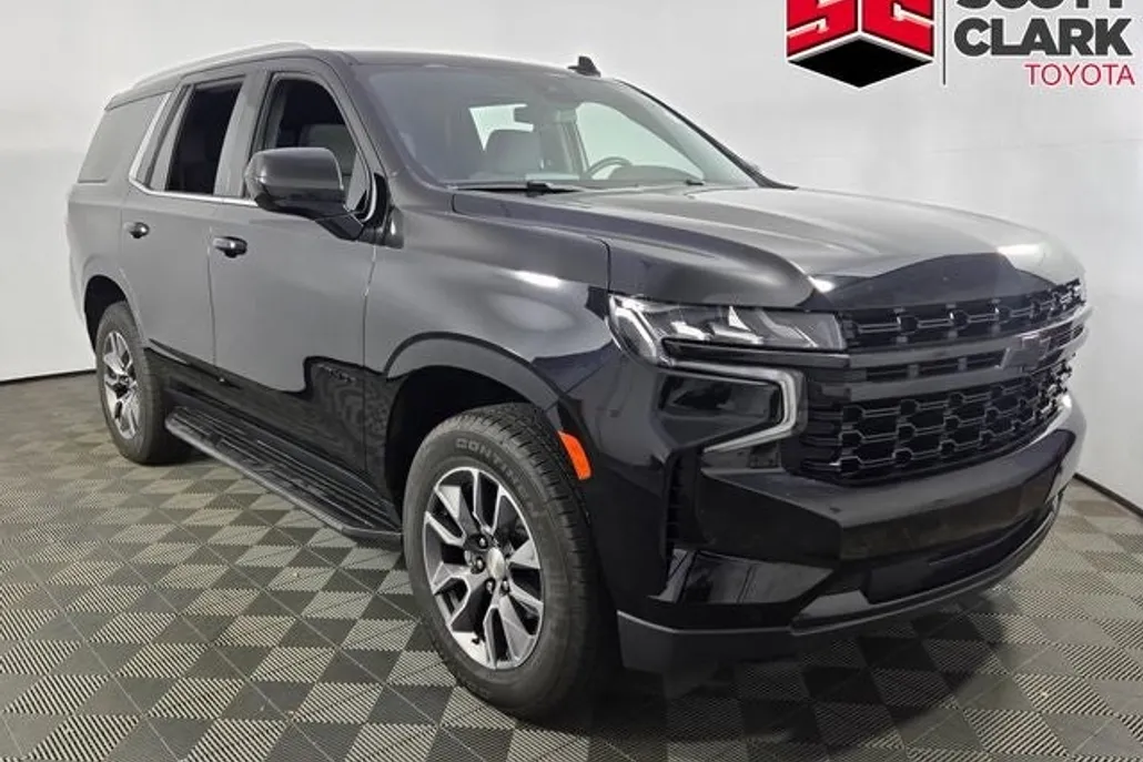 2023 Chevrolet Tahoe LS photo 1