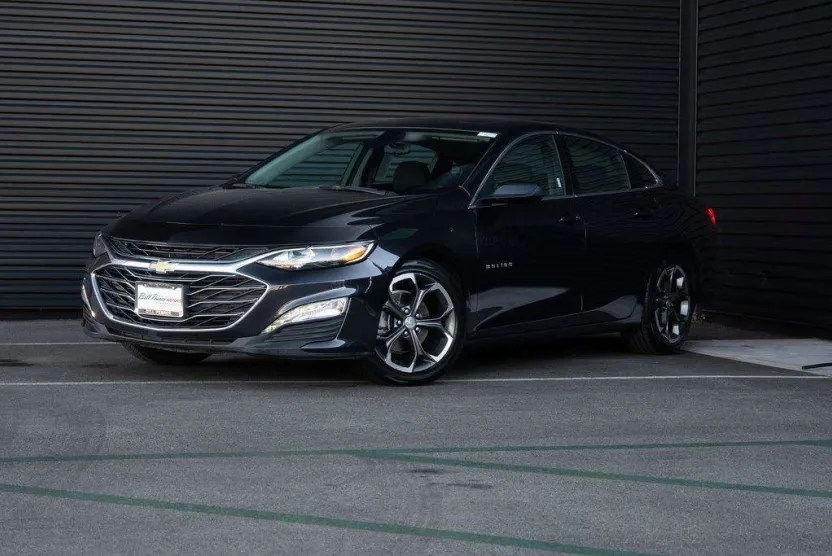 2022 Chevrolet Malibu 1LT photo 1