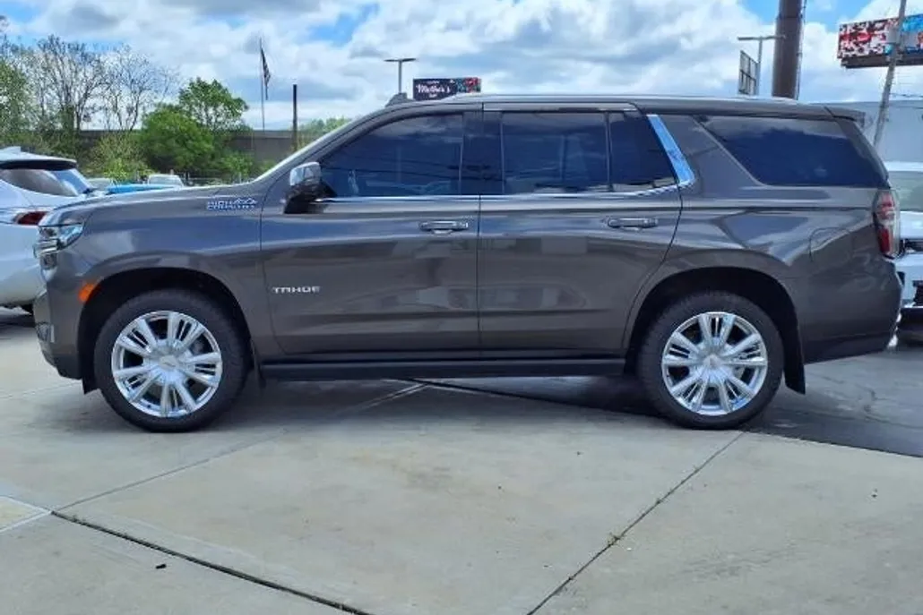 2021 Chevrolet Tahoe High Country photo 1
