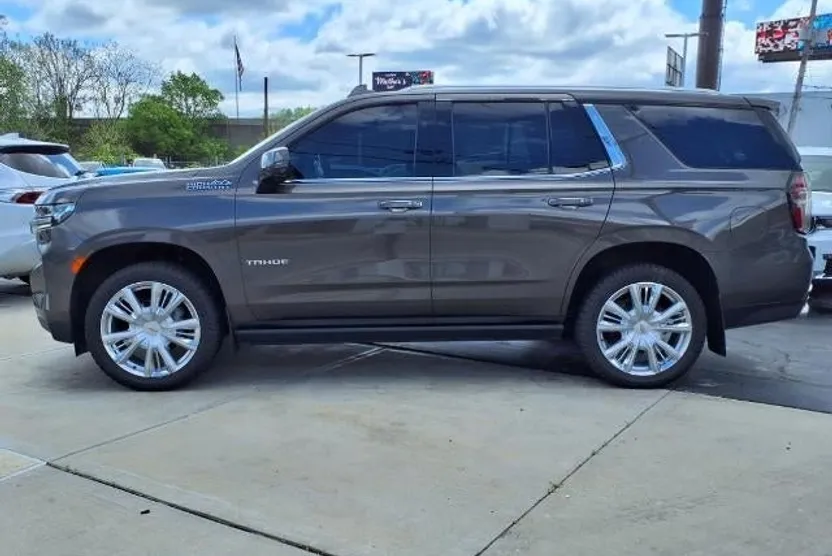 2021 Chevrolet Tahoe High Country photo 1