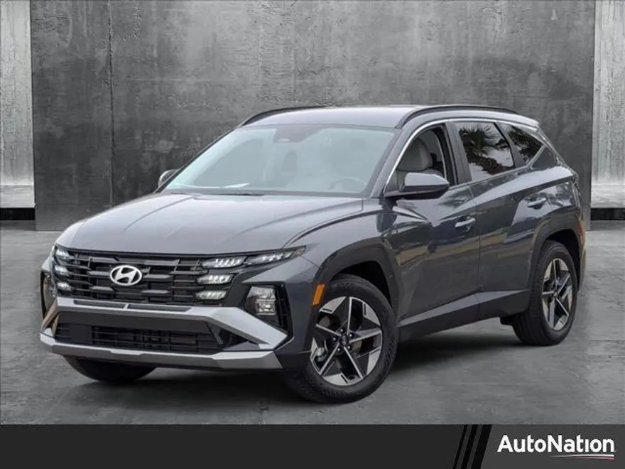 2025 Hyundai Tucson SEL photo 1