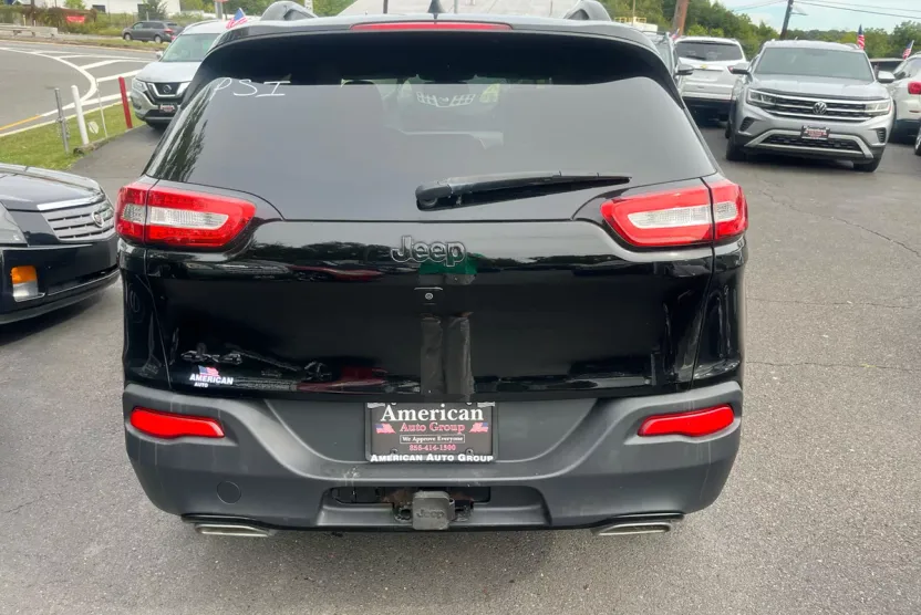 2017 Jeep Cherokee High Altitude photo 1