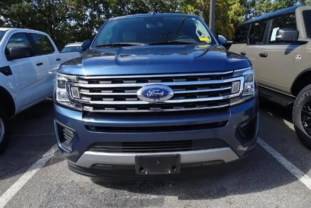 2020 Ford Expedition XLT photo 1