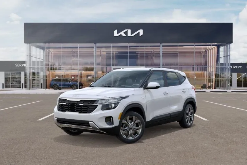 2026 Kia Seltos LX photo 1