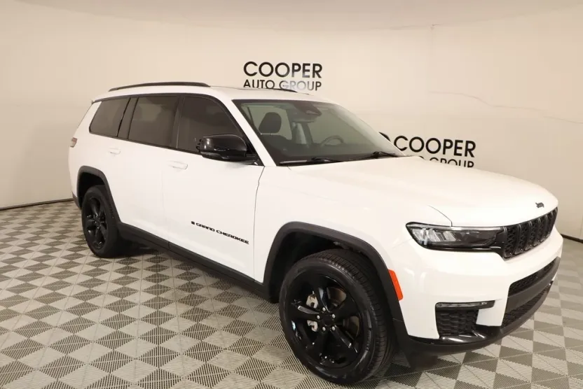 2024 Jeep Grand Cherokee Limited photo 1