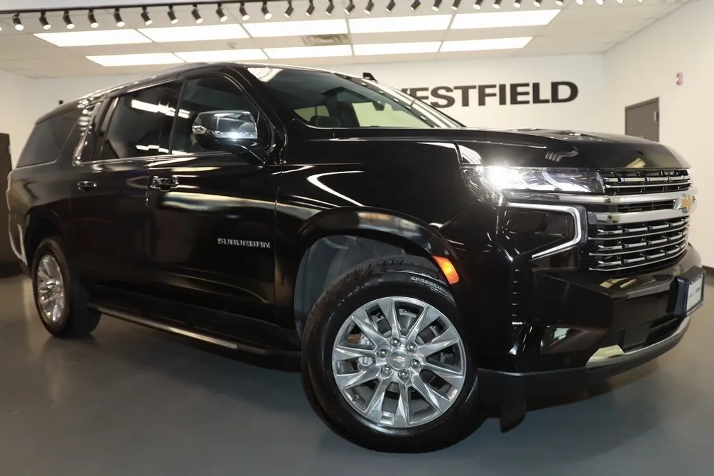 2024 Chevrolet Suburban Premier photo 1