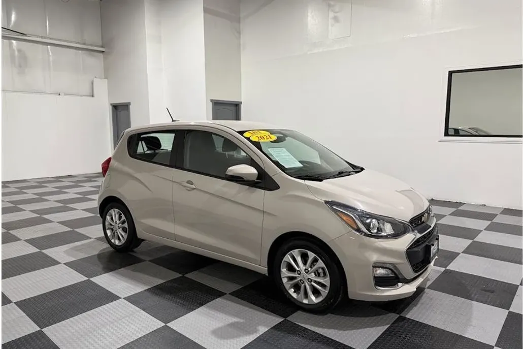 2021 Chevrolet Spark 1LT photo 1