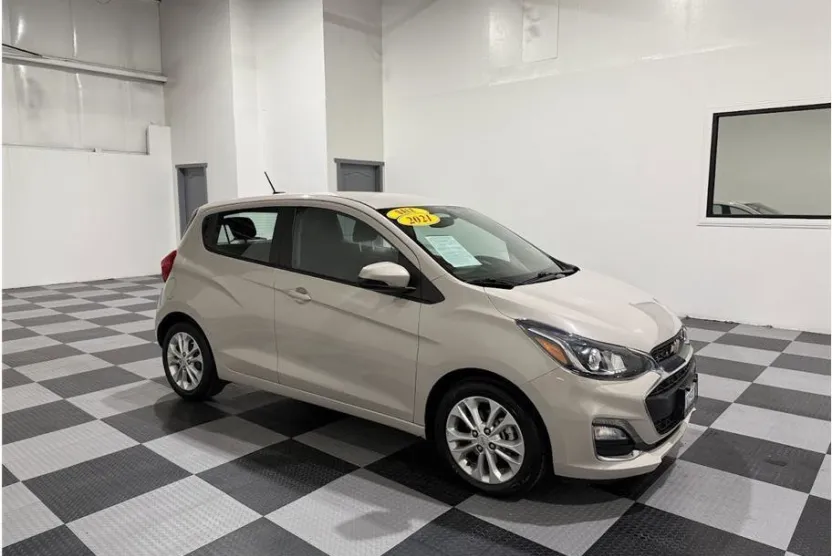 2021 Chevrolet Spark 1LT photo 1