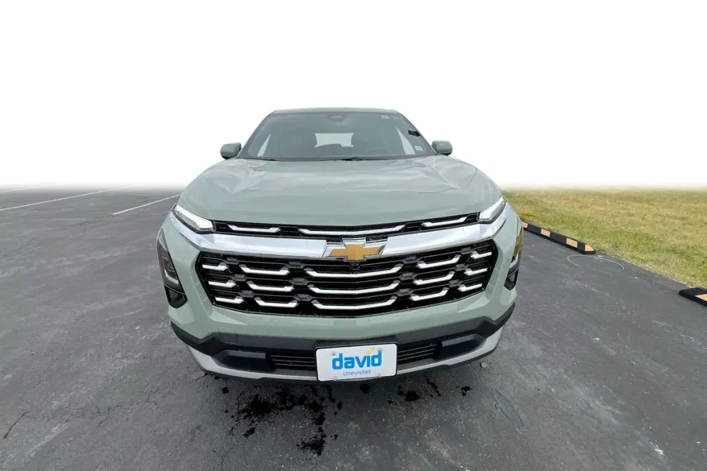 2026 Chevrolet Equinox LT photo 1