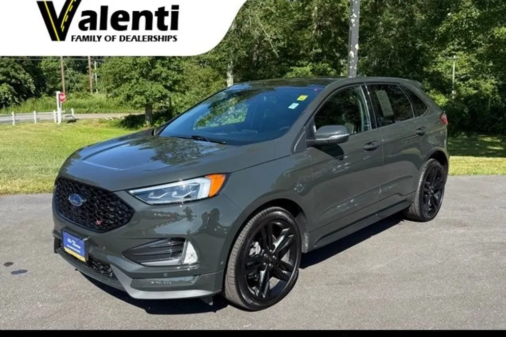 2024 Ford Edge ST photo 1