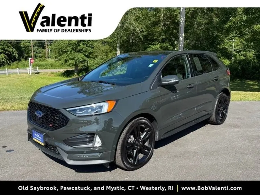 2024 Ford Edge ST photo 1