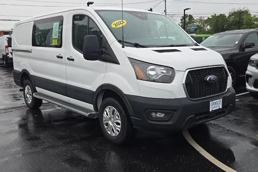 2023 Ford Transit photo 1