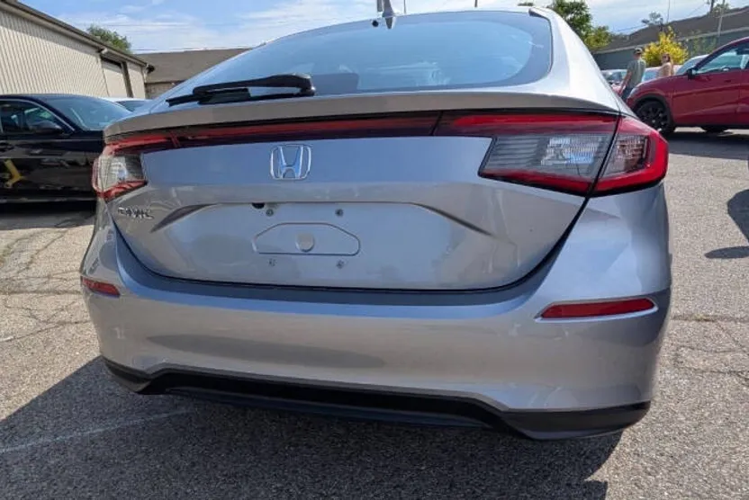 2024 Honda Civic EX-L photo 1